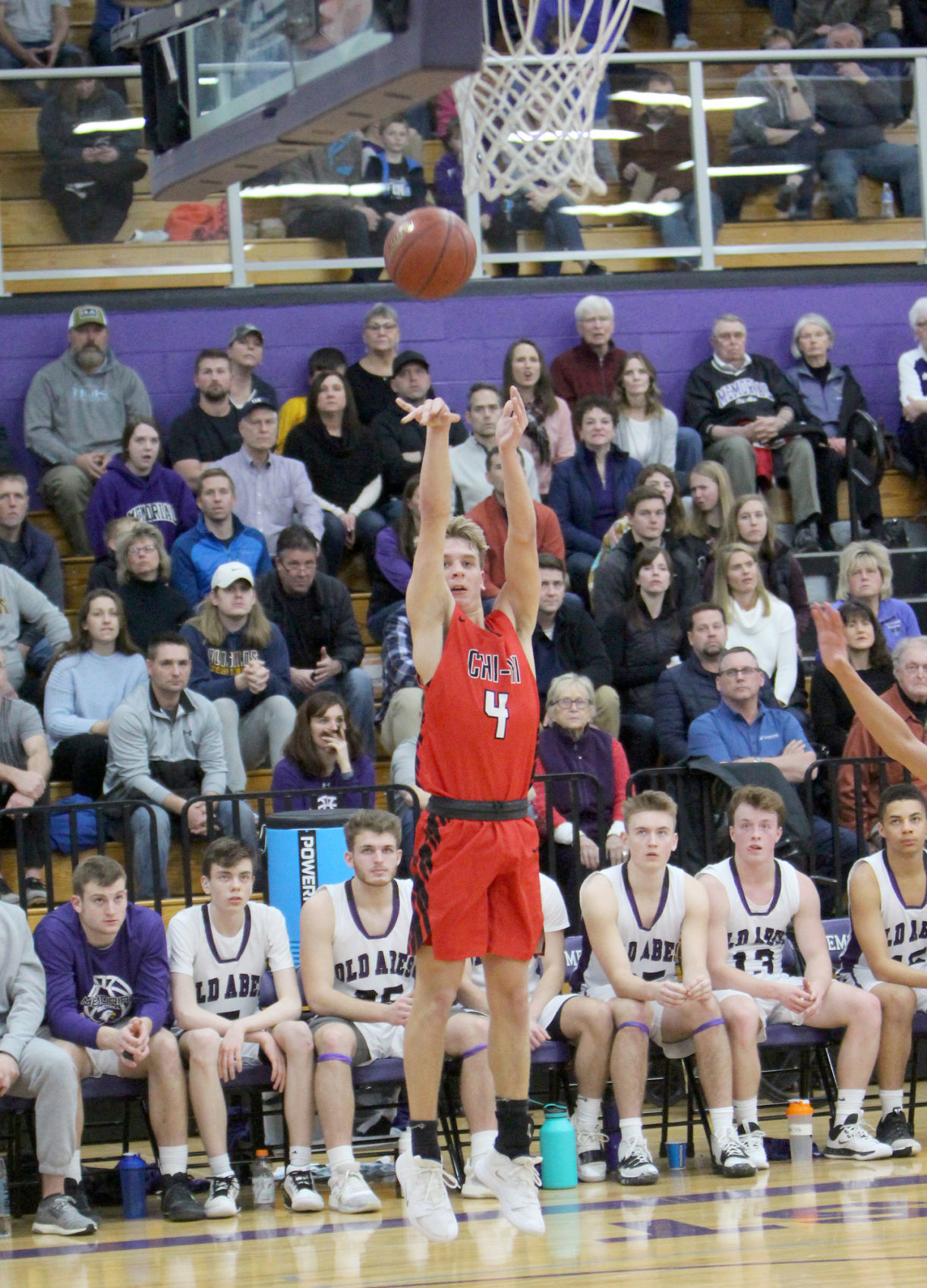 Chi-Hi boys basketball at Eau Claire Memorial 1-3-20